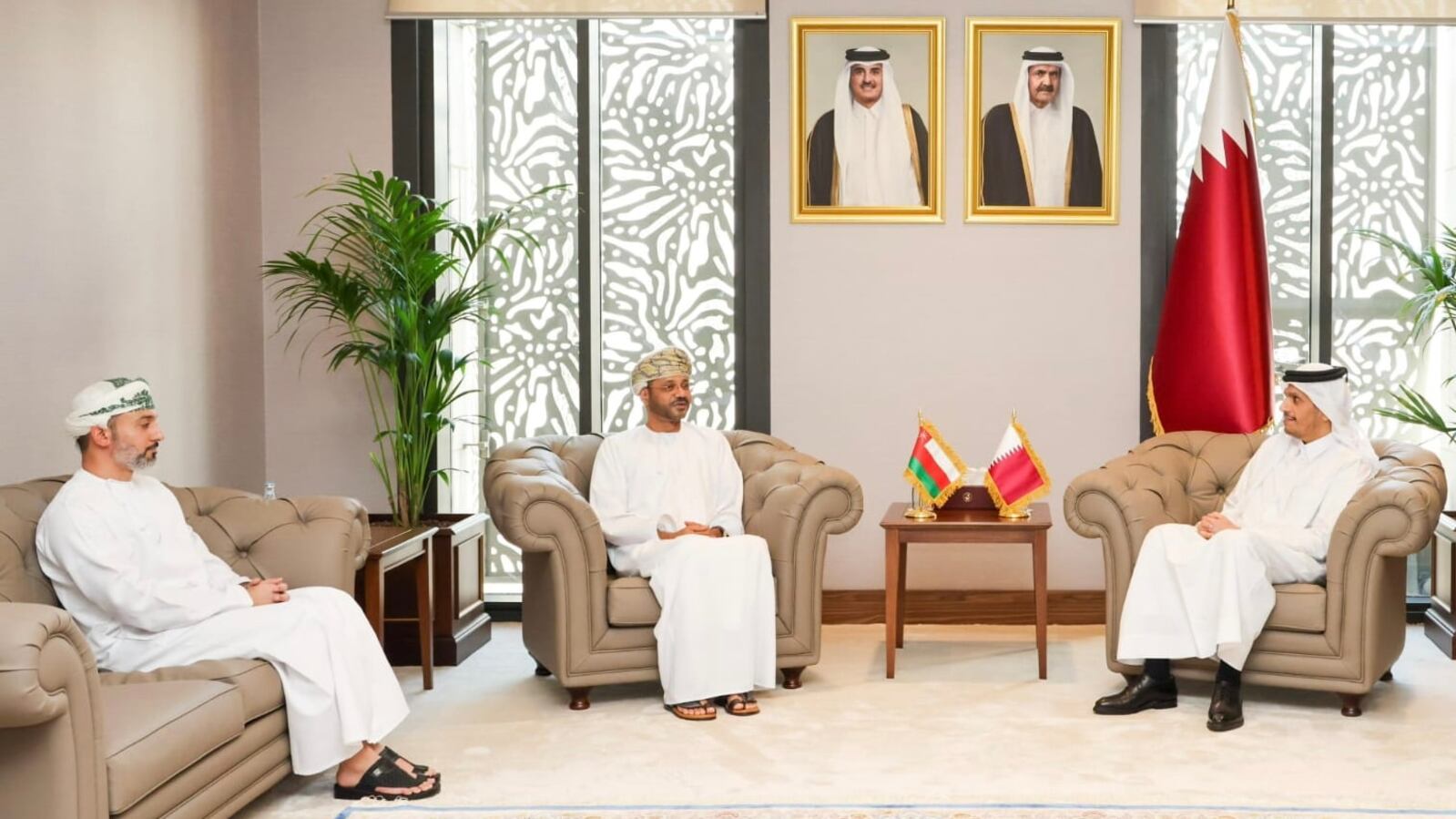 الشراكة الاقتصادية والعدوان الإسرائيلي يتصدران محاور اجتماع عُماني قطري