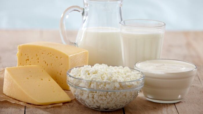 تقرير يكشف نسبة النمو المتوقعة في سوق الألبان العماني