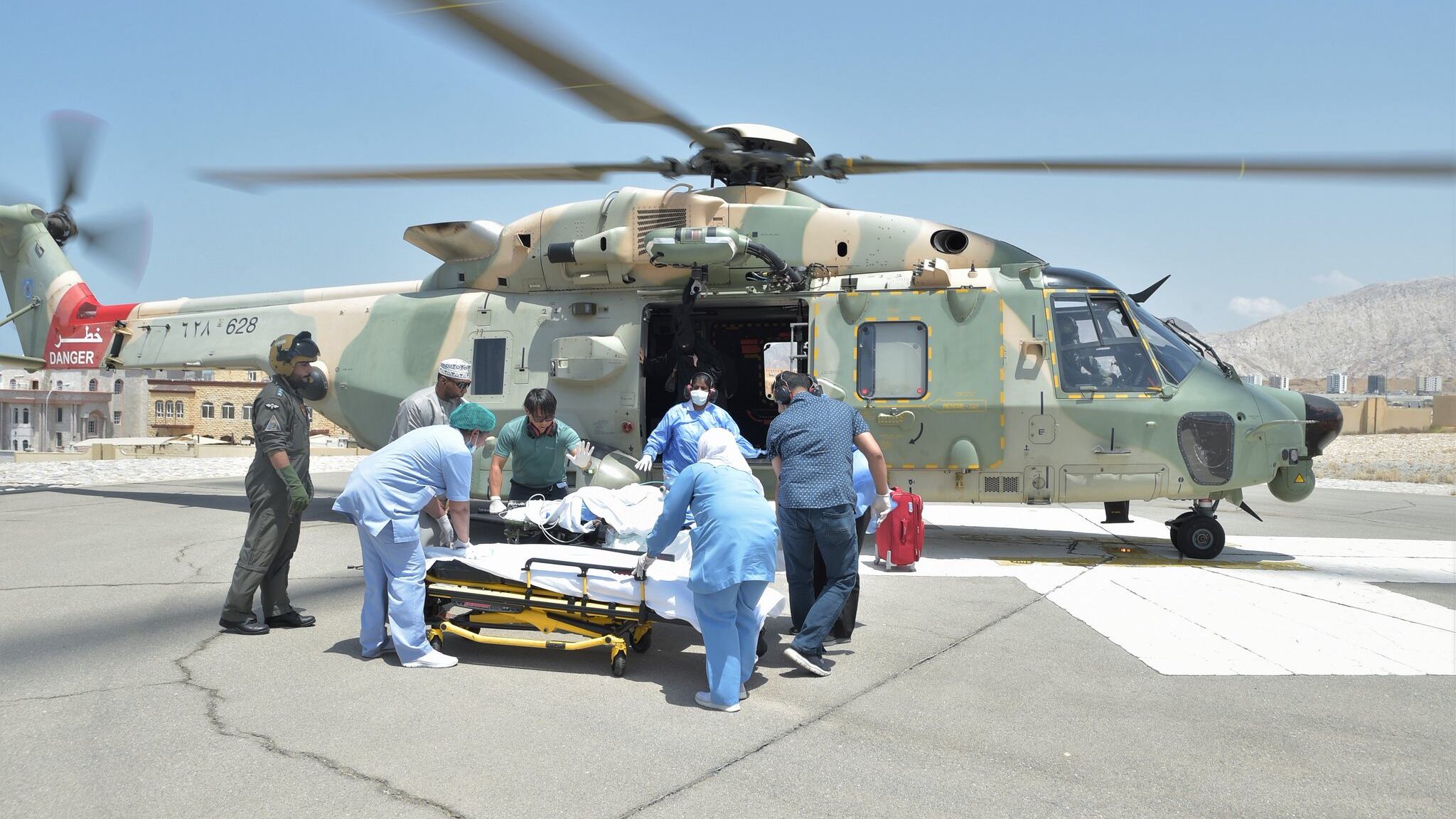 إجلاء مواطنة من الإمارات إلى سلطنة عمان