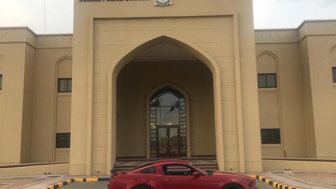 الشرطة تقبض على مفحّط في سمائل