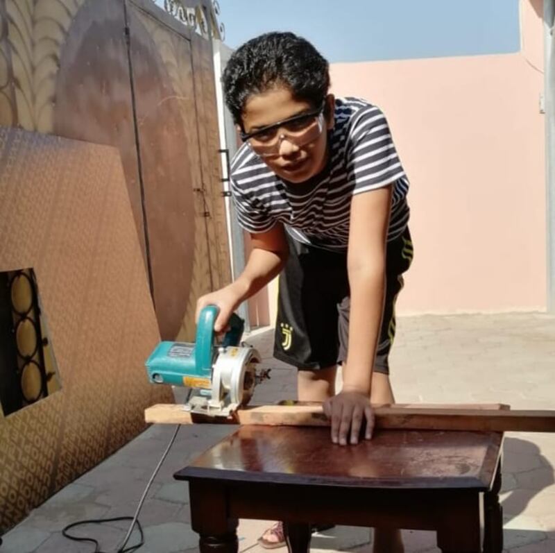 ناصر وعبدالرحمن أخوان شغوفان بالاختراعات والابتكار