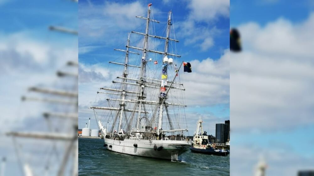 “شباب عمان الثانية” تشارك في سباقات السفن الشراعية الطويلة