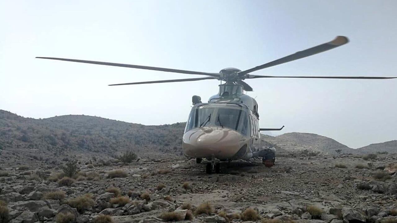 سقوط شخص من أعلى جبل وحالته حرجة