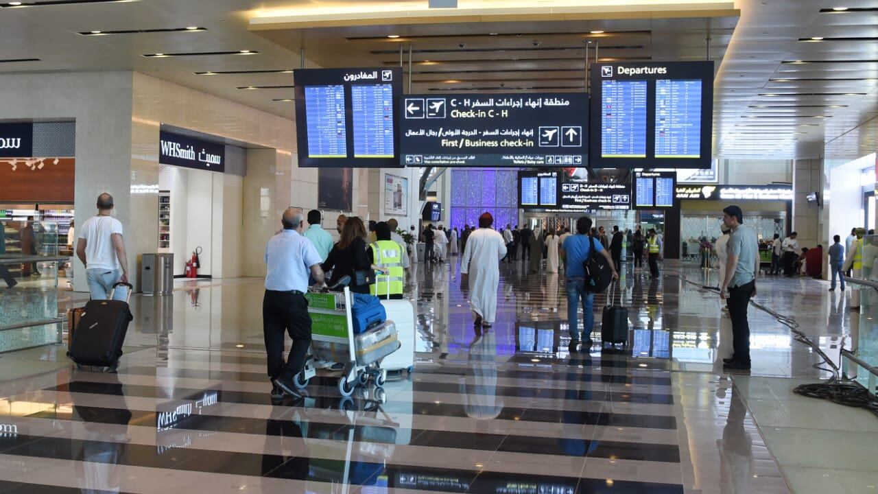 أصحاب الجنسية الهندية الأكثر تحركًا في مطار مسقط الدولي