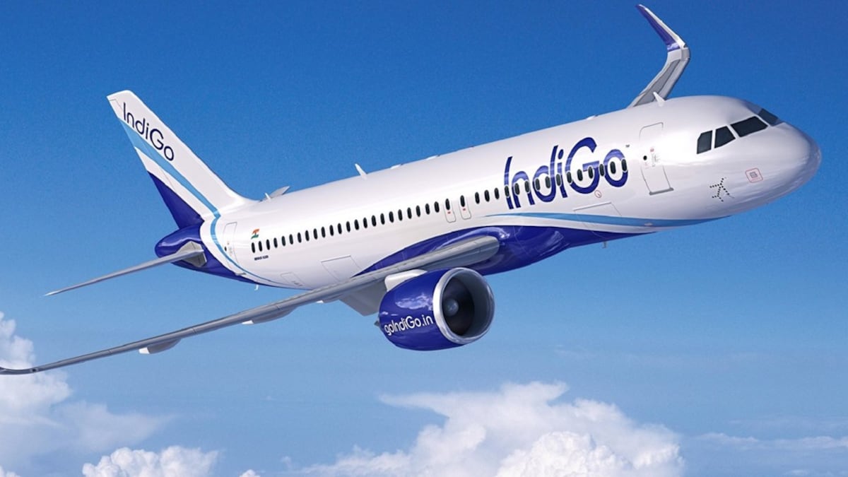 إحدى أكبر شركات الطيران الهندية تدشن رحلات إلى مطار مسقط الدولي