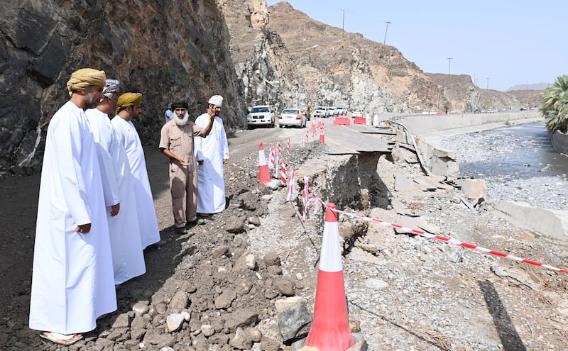 مسؤول في النقل: مستمرون في تهيئة الطرق المتأثرة بالأمطار