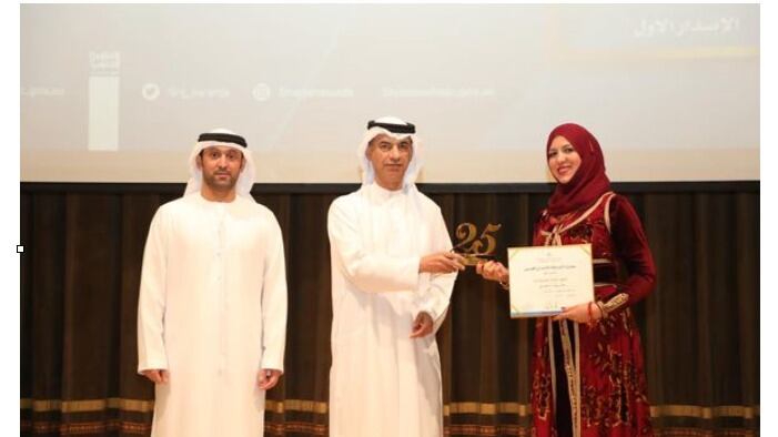 المتوّجة بجائزة الشارقة للإبداع العربي تتحدث لـ “أثير” عن مسيرتها وعلاقتها بالعمانيين