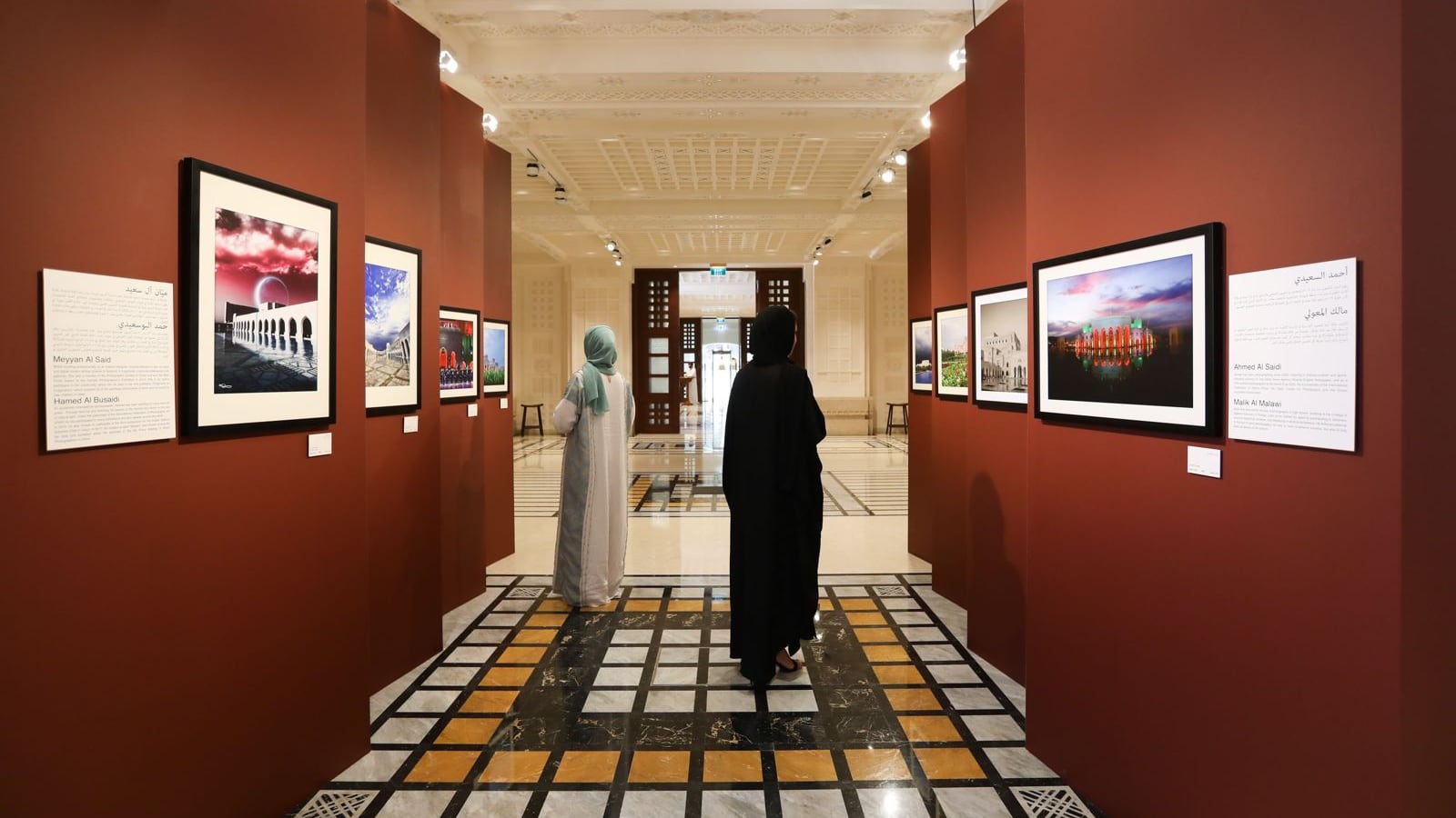 بالصور: روعة دار الأوبرا السلطانية في عيون العدسة