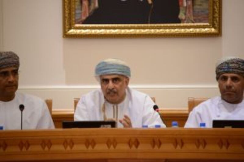 الأمين العام لـ “الدولة”: المجلس اتخذ “إجراءً مُعينًا” في موضوع “عضو المجلس مع الفنانة الكويتية”