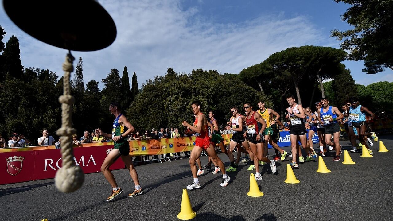 لمحبي المشي: هل أنتم مستعدون لعيش أجواء بطولة عالمية تُقام لأول مرة في السلطنة؟