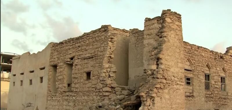 بيوتٌ أثريةٌ في ظفار…وباحثان يوضحان أهمية ترميمها