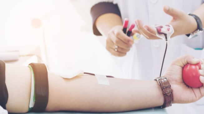 أكثر متبرع بالدم في السلطنة يروي قصته