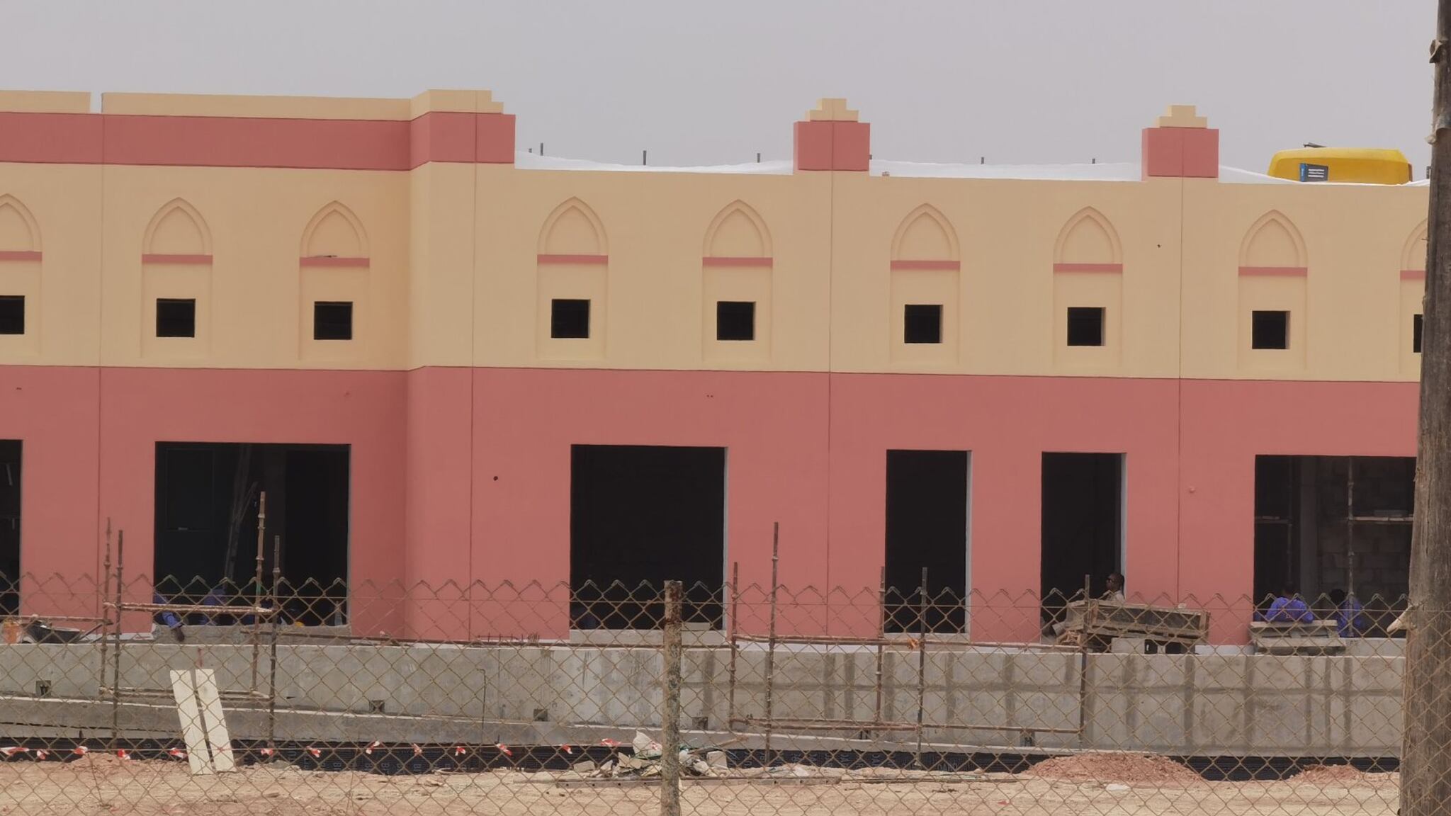 18 عامًا منذ الإعلان الأول عنه: مراحل من مشروع تطوير الواجهة البحرية والسوق بمنطقة الحافة