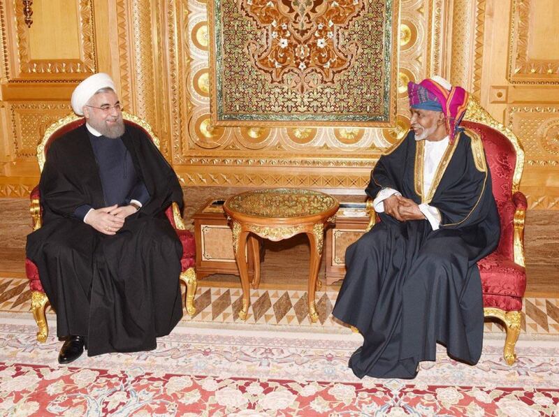 شاهد الإطلالة البهية لجلالة السلطان في استقبال الرئيس الإيراني