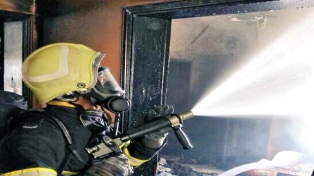 إخماد حريق شبّ في منزل بضنك