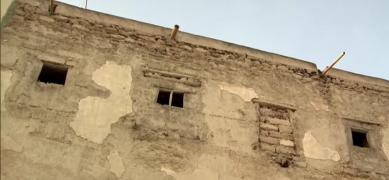 بيوتٌ أثريةٌ في ظفار…وباحثان يوضحان أهمية ترميمها