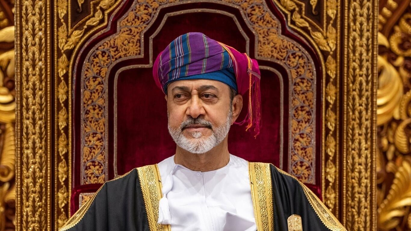 جلالة السلطان يتلقى تهاني العيد من عدد من المسؤولين