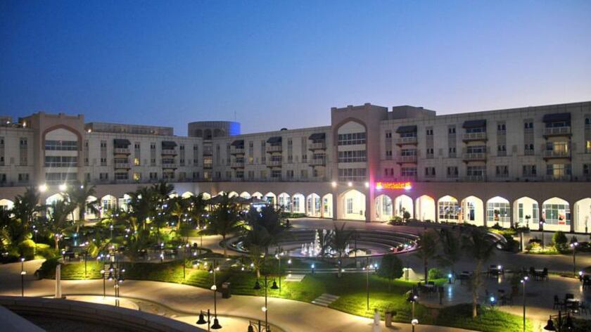 مخالفة شركة تدير مجمعا تجاريا