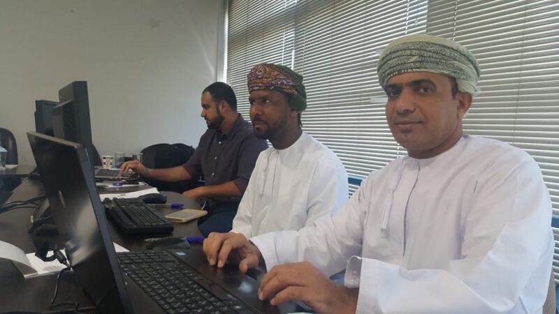 ٣ من أعضاء جمعية الصحفيين العمانية يشاركون في دورة بالأردن