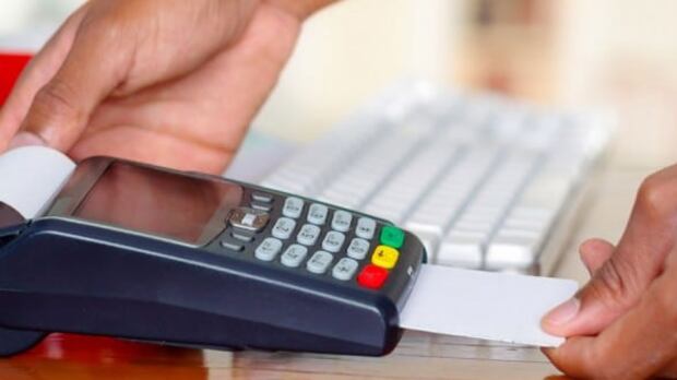 رغم إلزامها به بقرار وزاري: بعض الأنشطة لا تطبِّق الدفع الإلكتروني