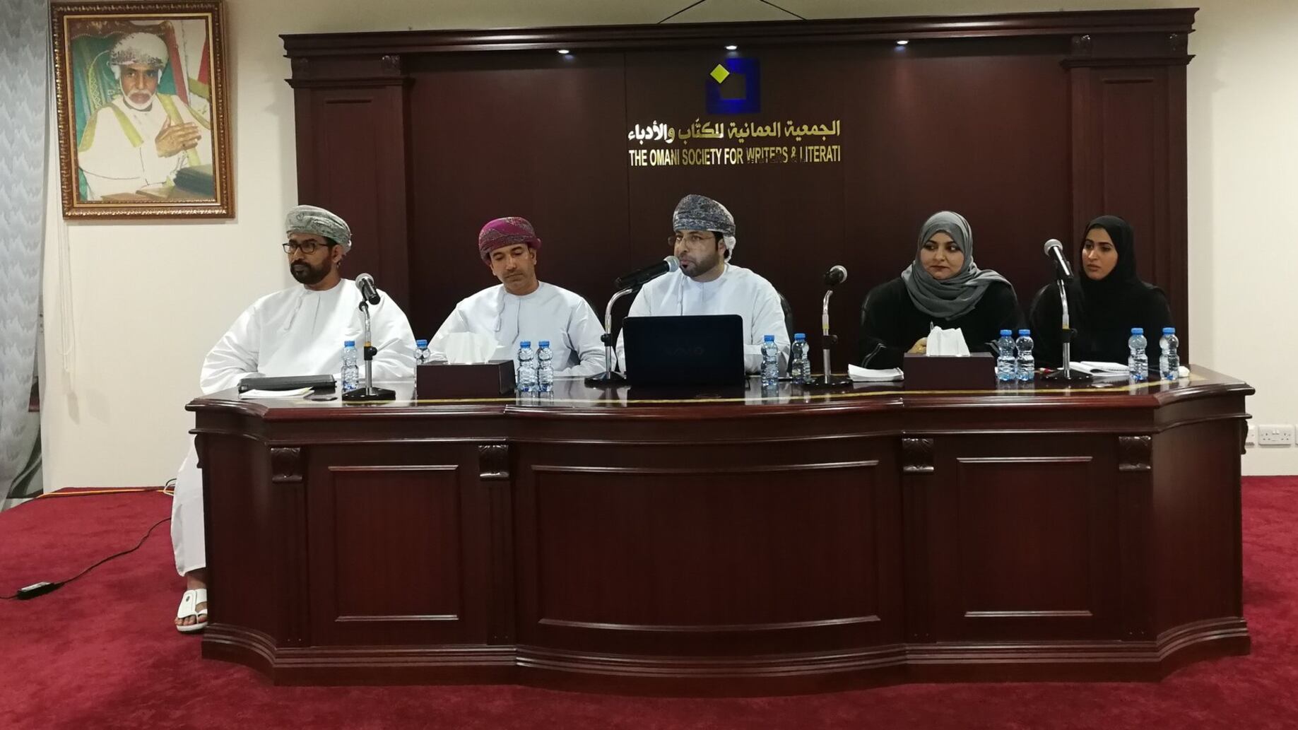 “القهوة والجدل الفقهي حولها نموذجًا”: 6 سلع ارتبطت بالتاريخ الاقتصادي العُماني، فما هي، وكيف كان تأثيرها وتأثّرها؟