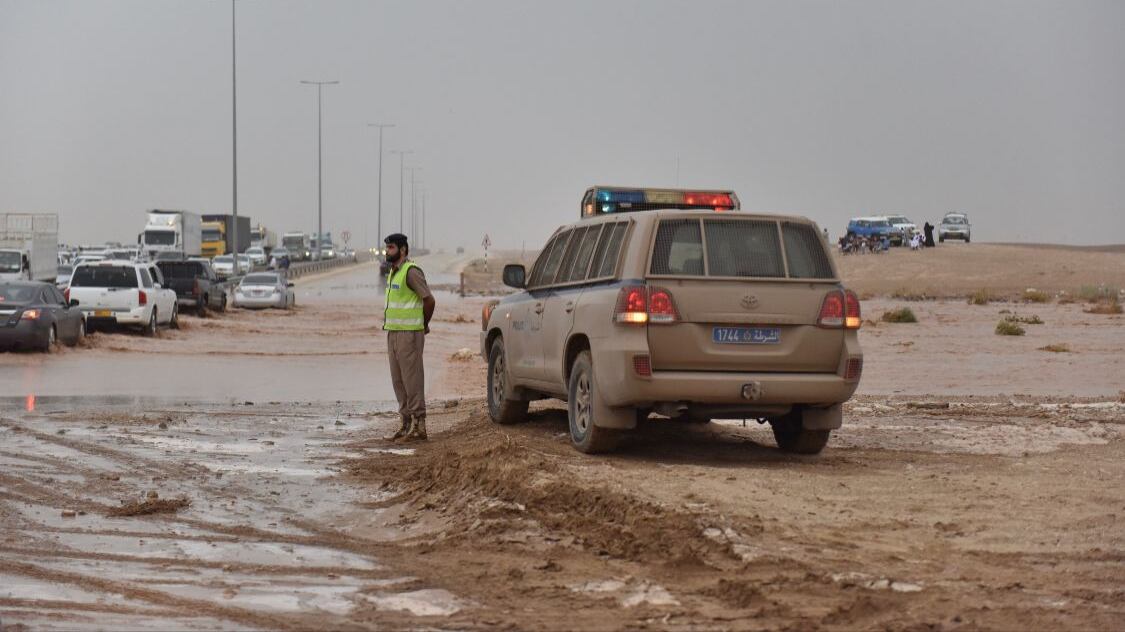 شرطة عمان السلطانية: أمّنوا منازلكم قبل خروجكم في إجازة العيد