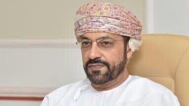 وزير الداخلية ينقل تعازي جلالة السلطان إلى حاكم الفجيرة