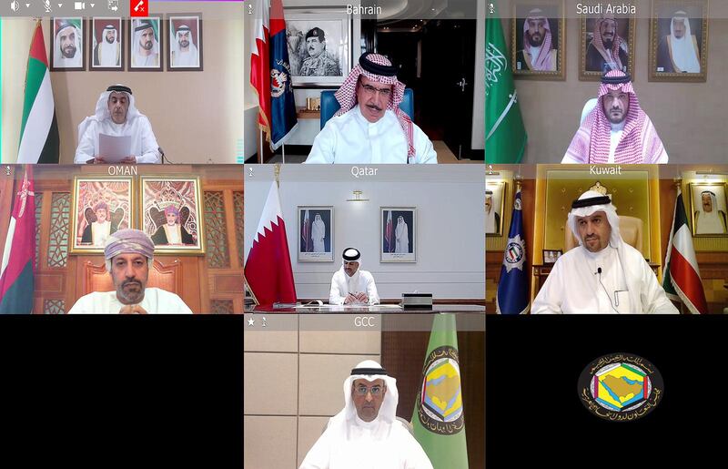 حمود بن فيصل يشارك في اجتماع خليجي
