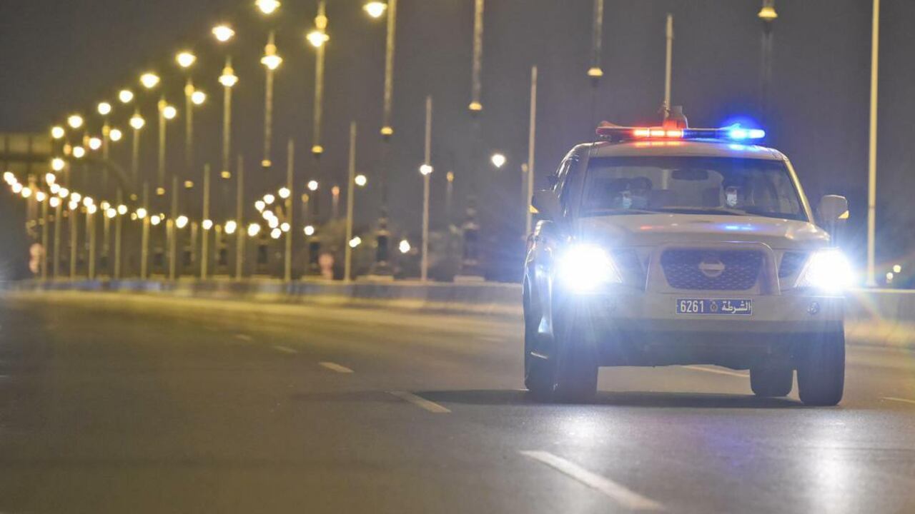 غرامة ودعوى جزائية تنتظر مَن يخرج بعد الـ7مساءً وقبل الـ6 صباحًا