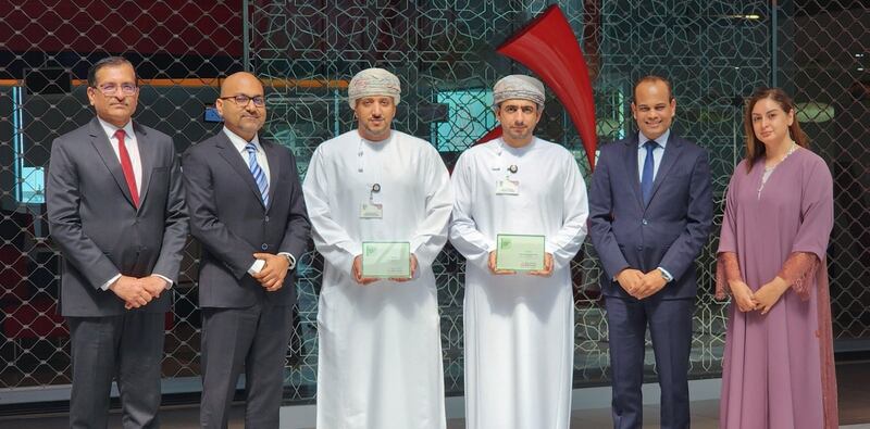تتويج بنك مسقط بجائزتين من مؤسسة إيمي فايننس تؤكدان ريادته في مجال الاستثمار