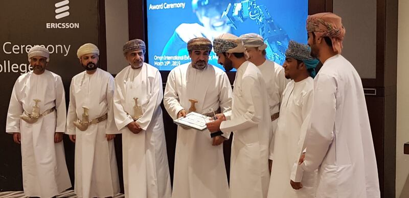 عمانتل تحتفل بتكريم الفائزين في مسابقة تطبيقات تقنية