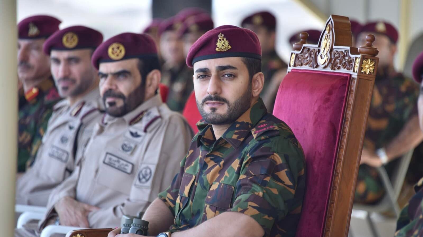 بالصور: سمو السيد ذي يزن يشهد بيانا عمليا لتمرين عماني قطري